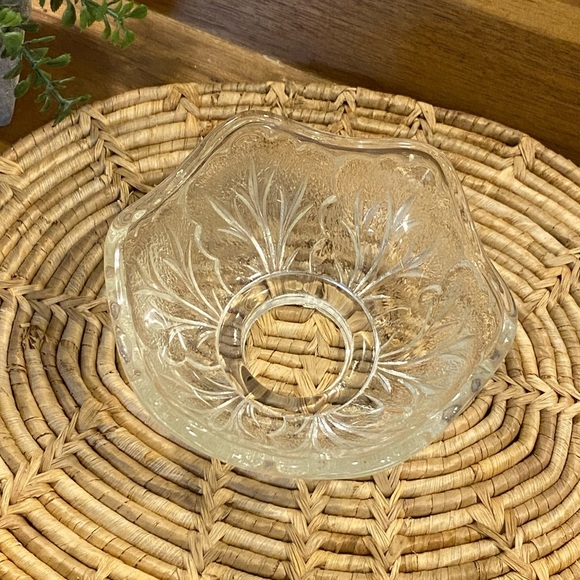 Vintage Indiana Glass Pebble Leaf Fairy Candle Lamp TOP ONLY for replacement - Picture 4 of 4